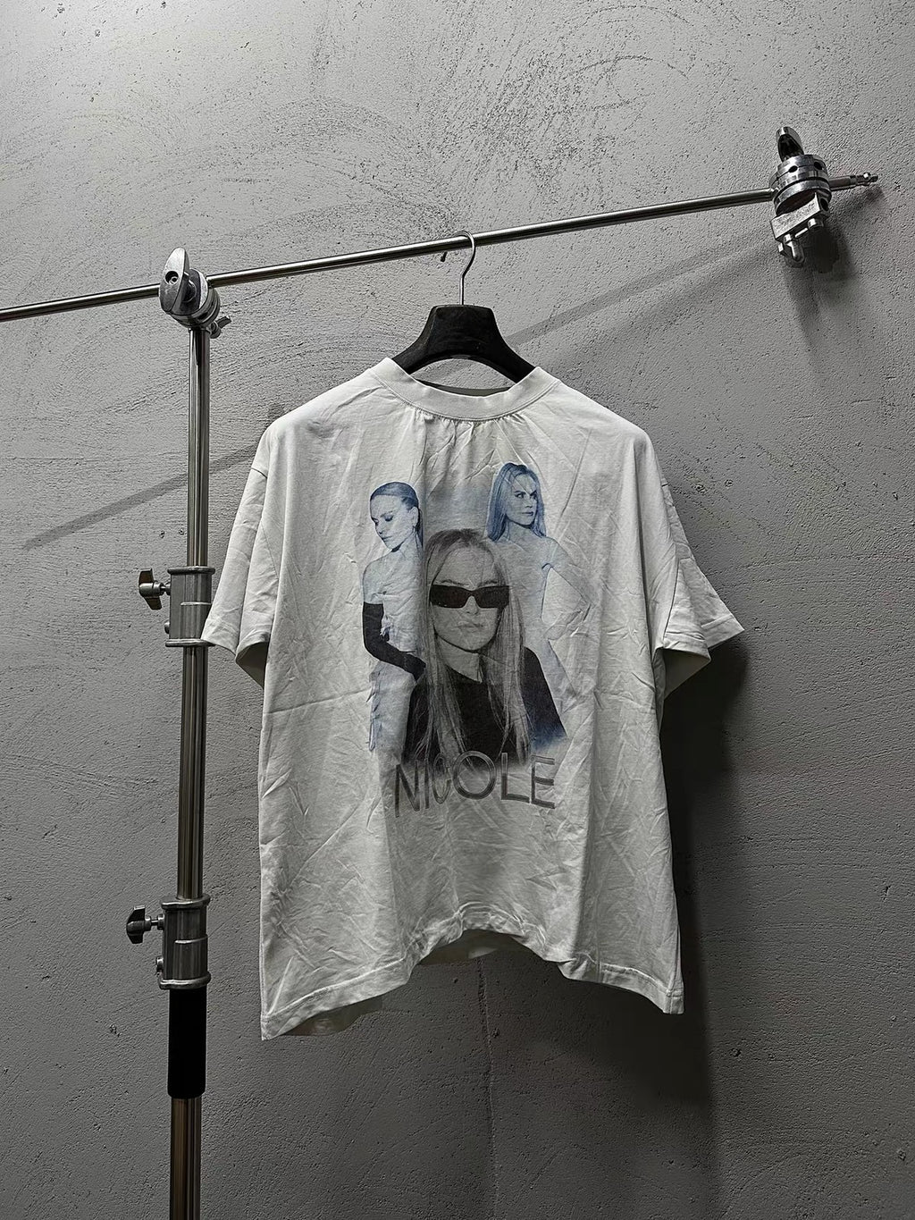 Nicole  Portrait Tee – Grunge Cut Style