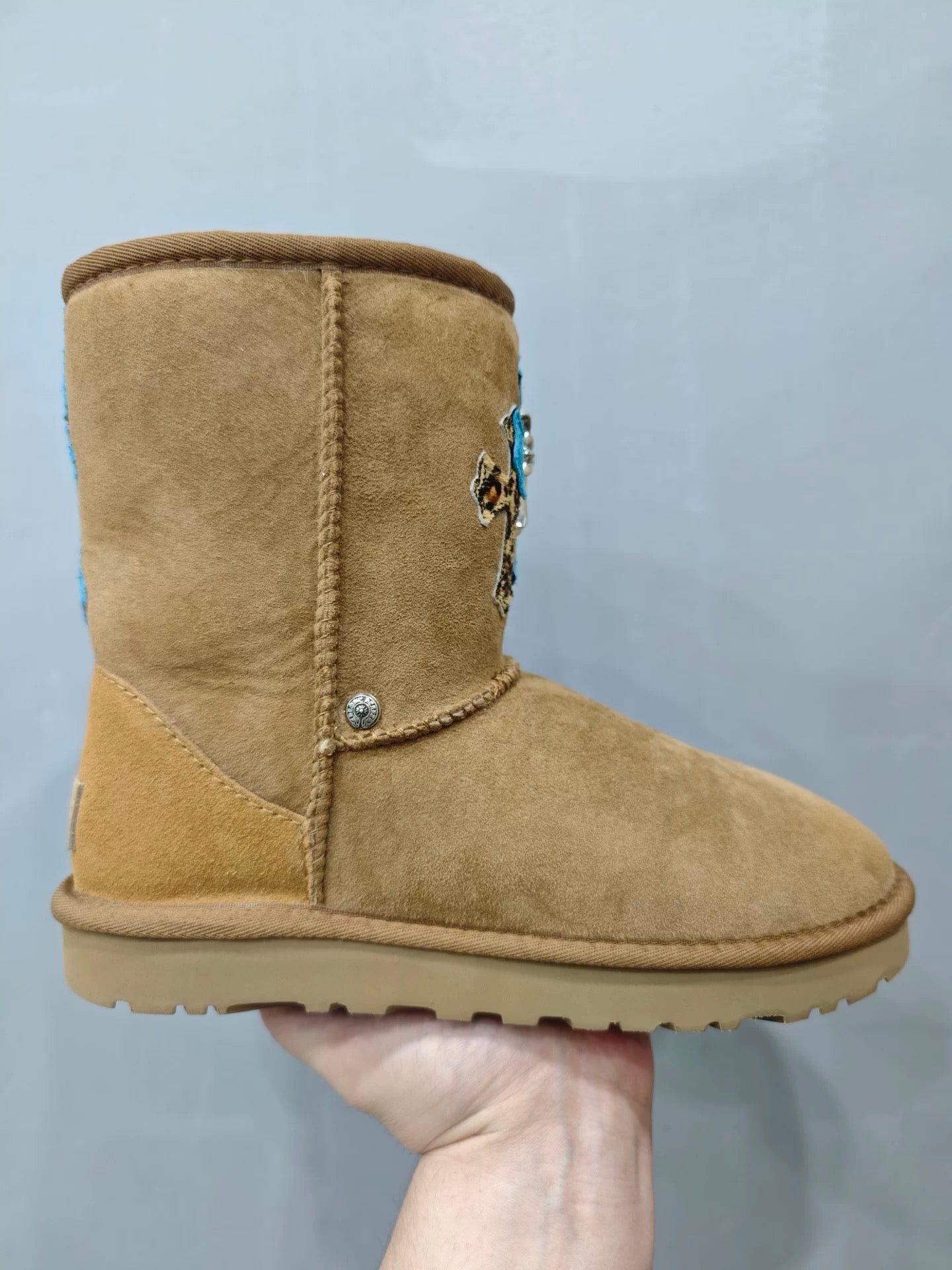 Chrome blue sterling leopard Uggs - Private property 