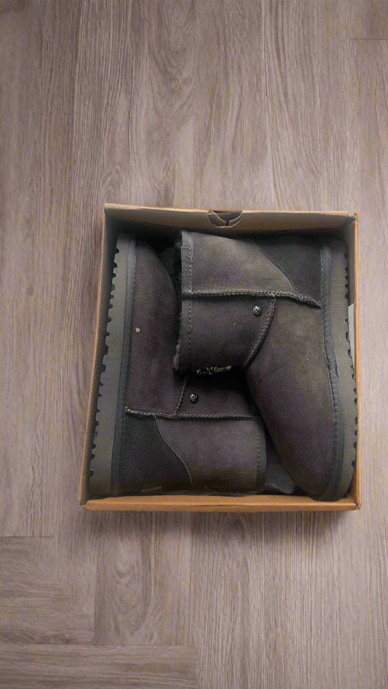 Chrome hearts Uggs - Private property 