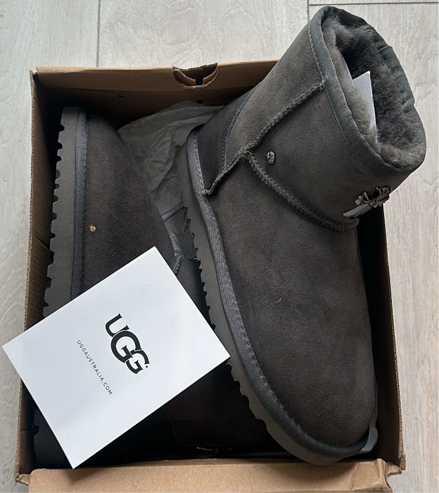Chrome hearts Uggs - Private property 