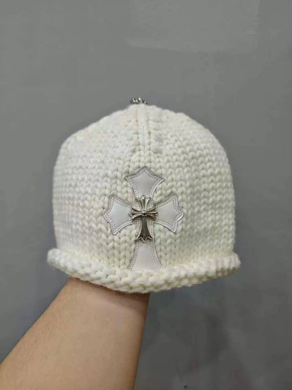 Archive white Chrome cross  beanie