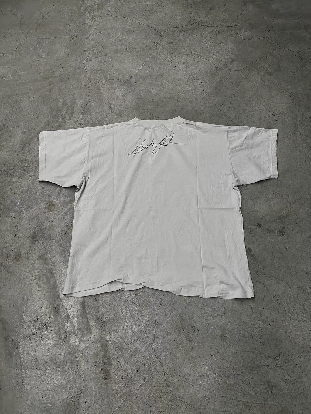 Nicole  Portrait Tee – Grunge Cut Style