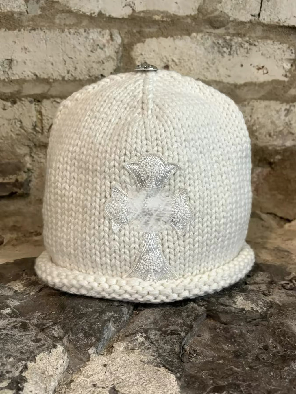 Archive white Chrome cross  beanie