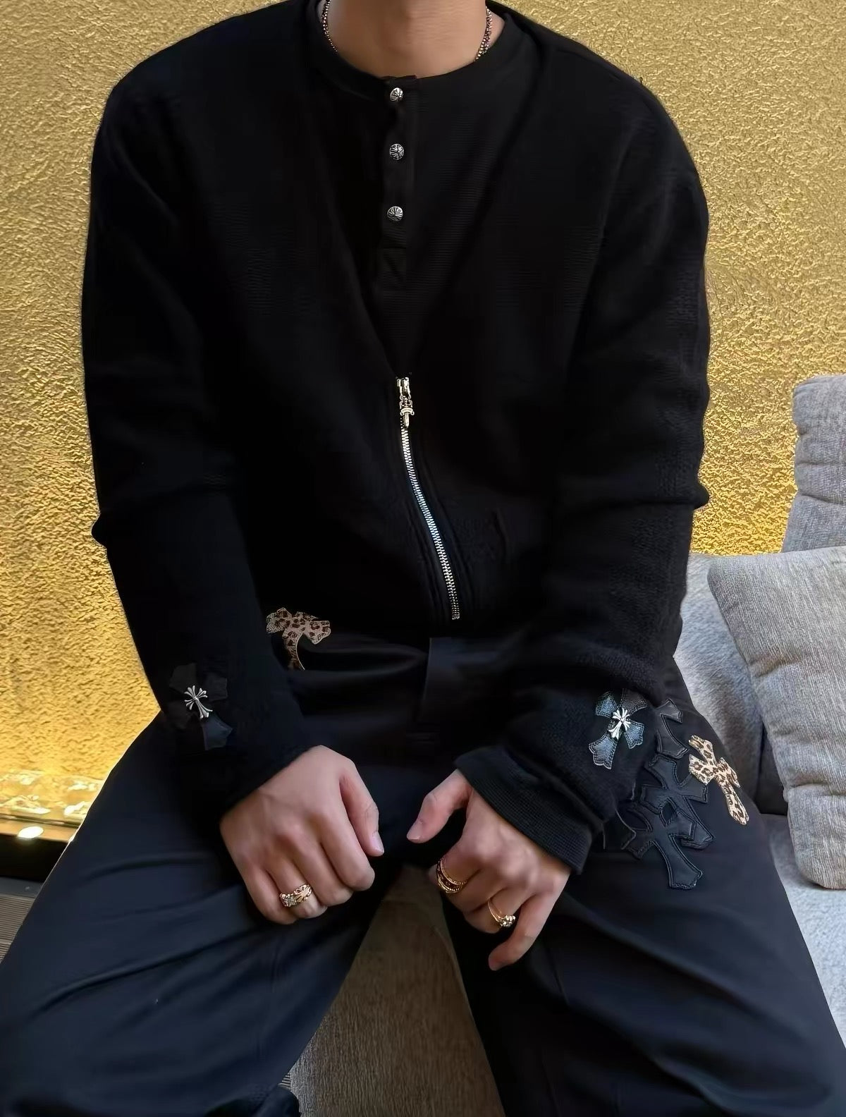 Chrome hearts winter gloves