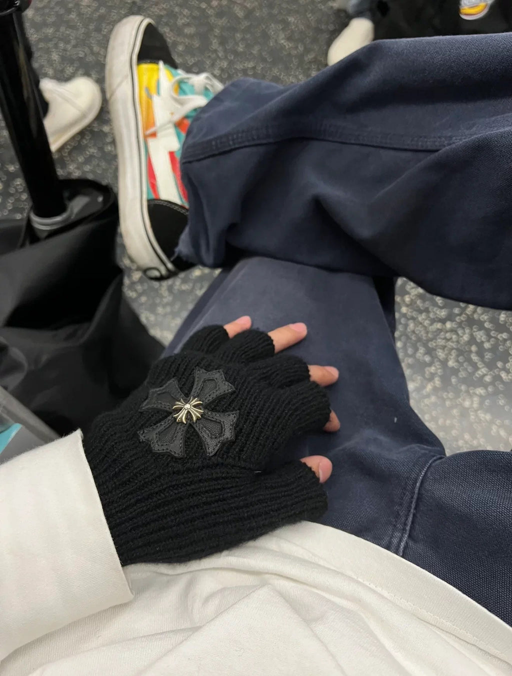 Chrome hearts winter gloves