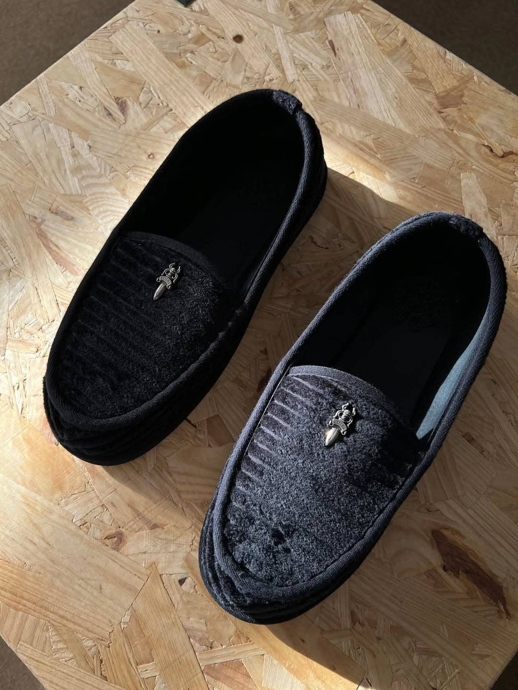 Archive dagger  loafers