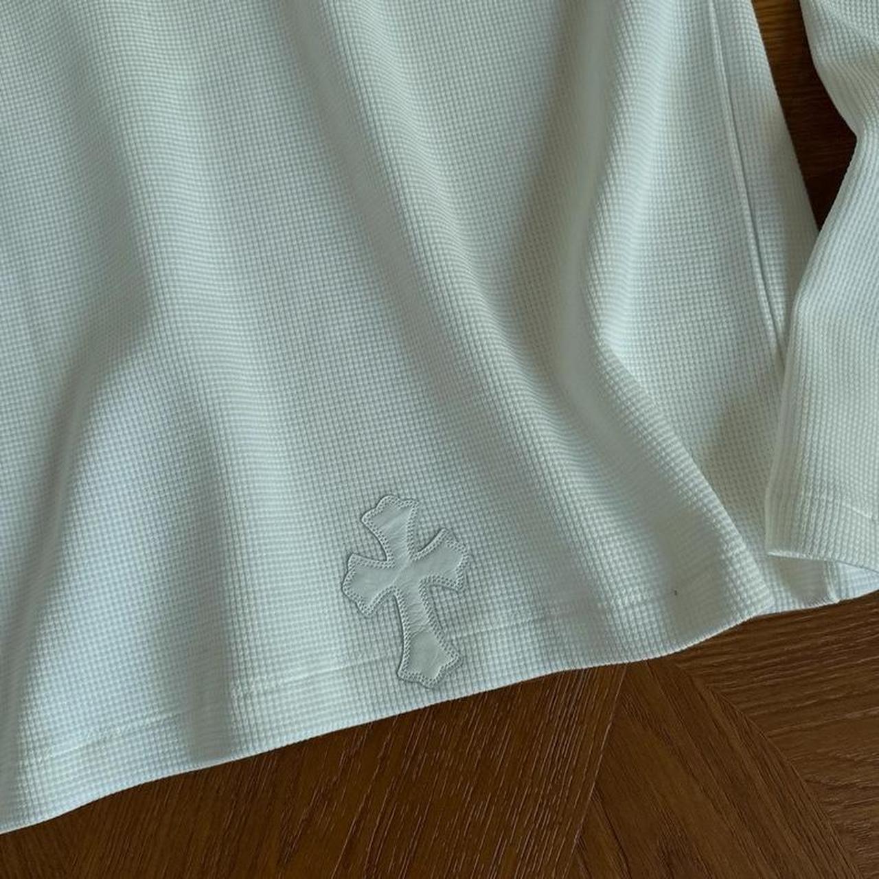 White and silver long sleeve shirt - Private property 